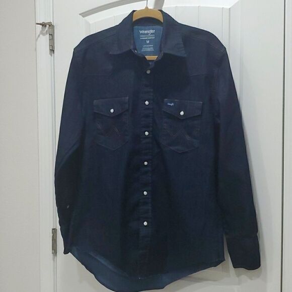 Wrangler dark wash Denim, Pearl Snap,  Long sleeve shirt,  Size Medium - Picture 1 of 6